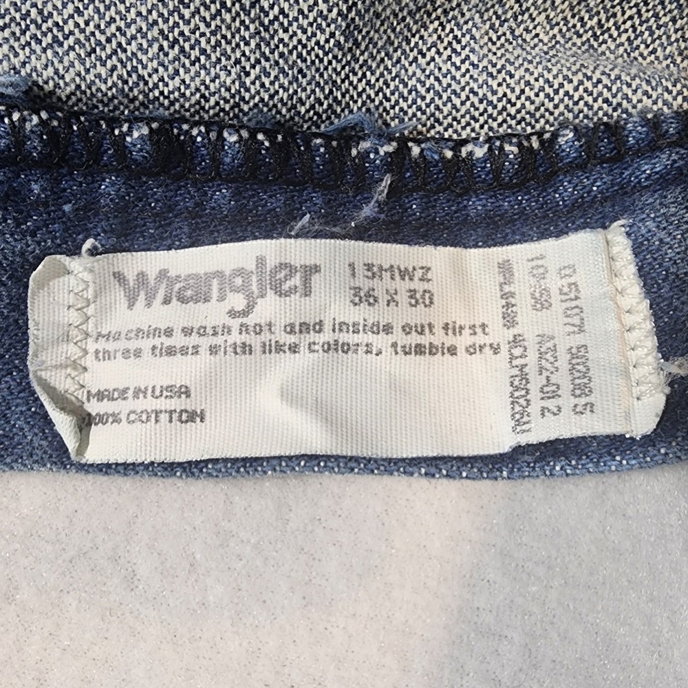 Wrangler 13MWZ Cowboy Cut Mens Blue Denim Jeans Made in USA 36x30 Original Fit - Picture 3 of 10